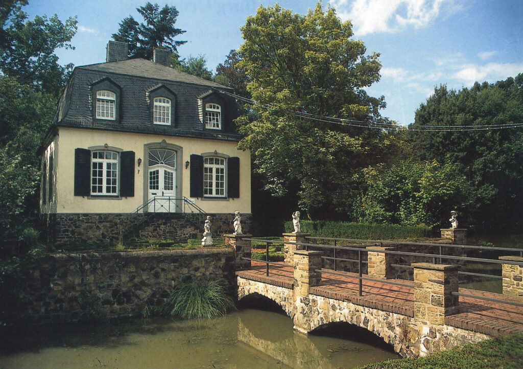 Schloß Birlinghoven (das Wasserschloß) in Bonn-Hangelar