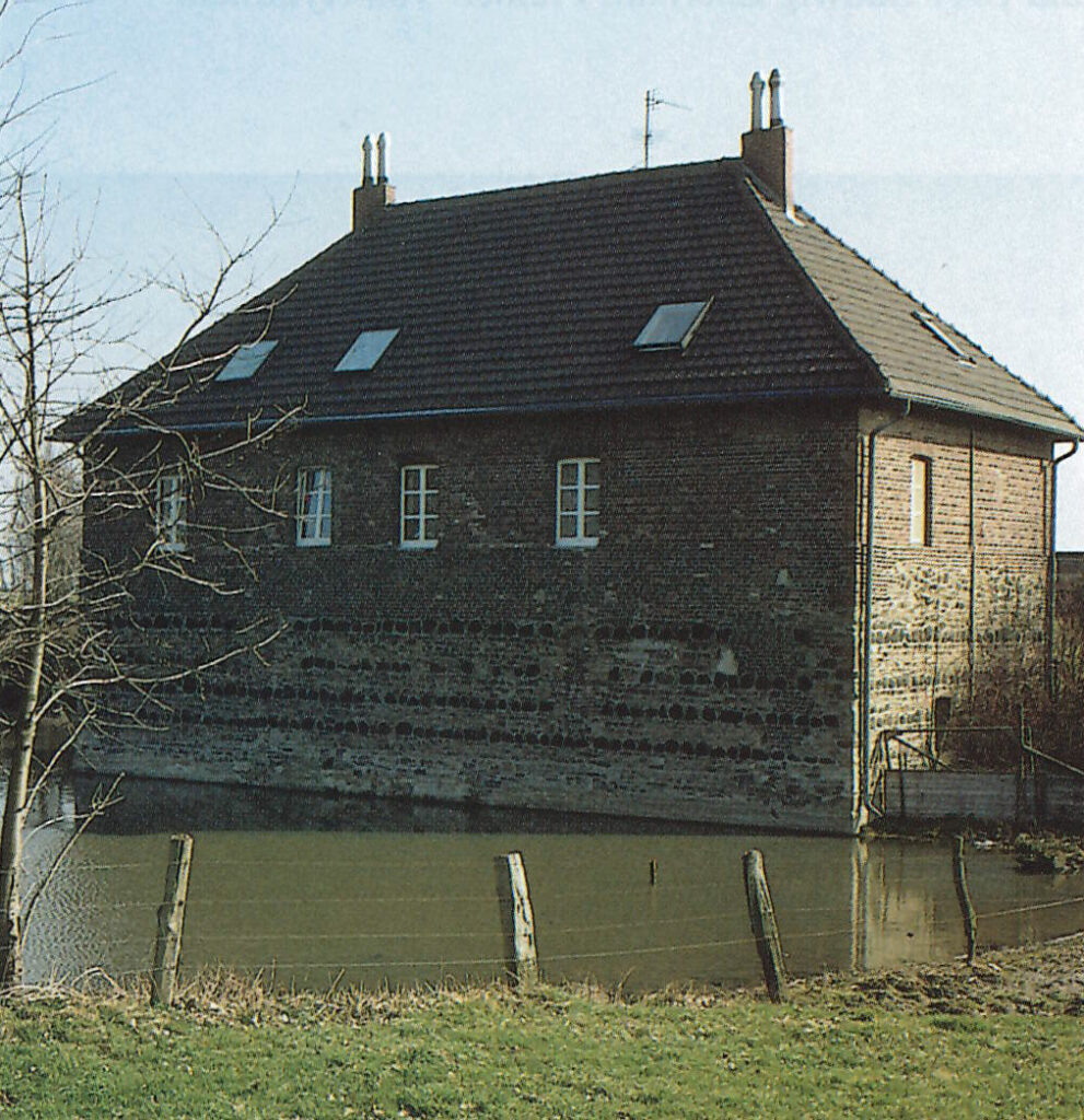 Leuchtenbergerhof in Düsseldorf-Lohausen