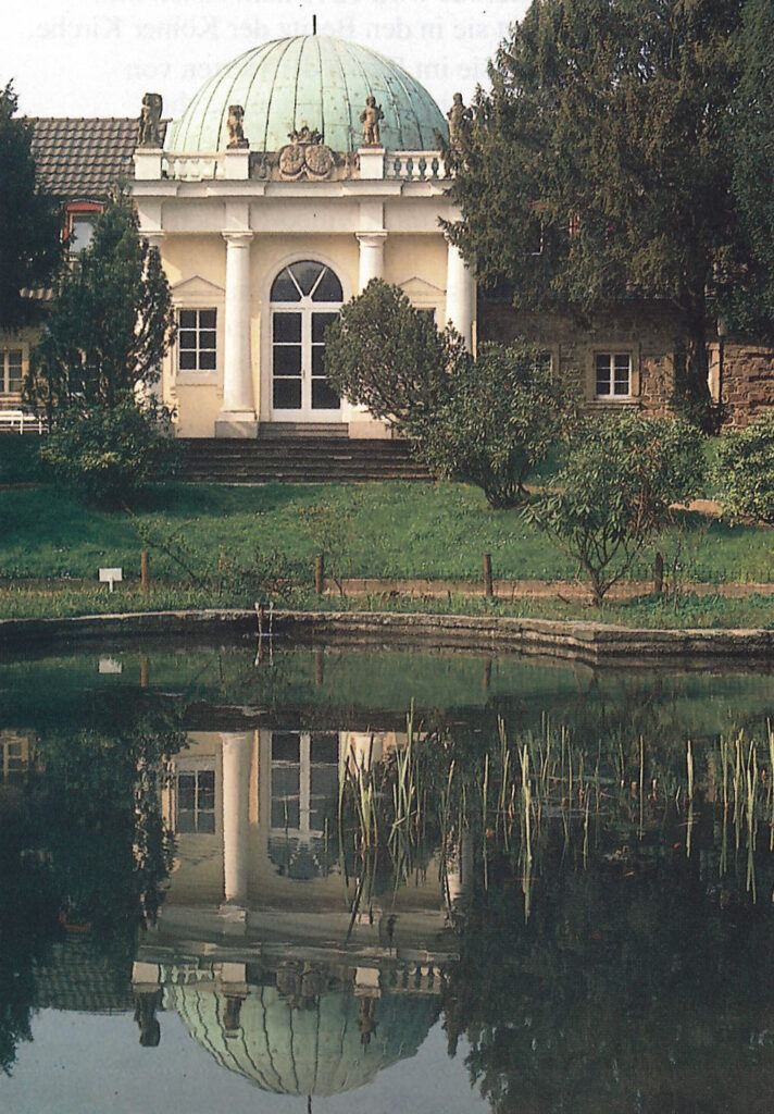 Schloß Merten von weitem